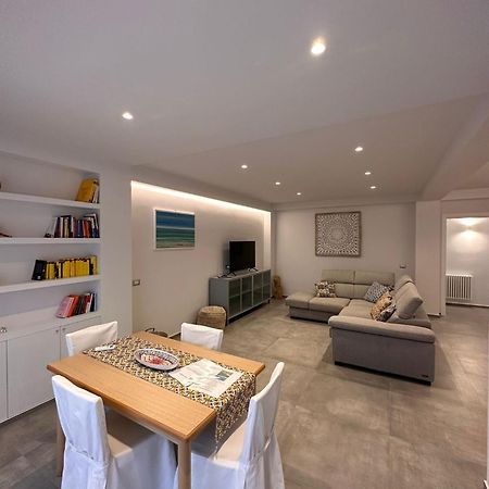 דירות טרפאני Luxury Sea House מראה חיצוני תמונה