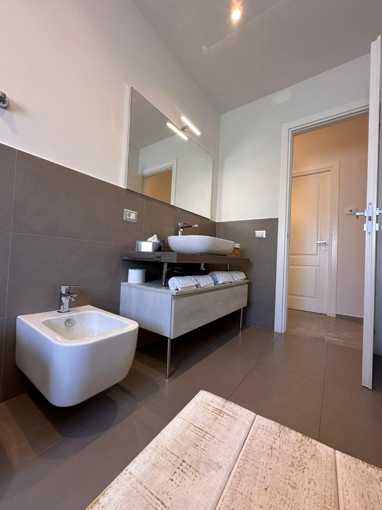 דירות טרפאני Luxury Sea House מראה חיצוני תמונה